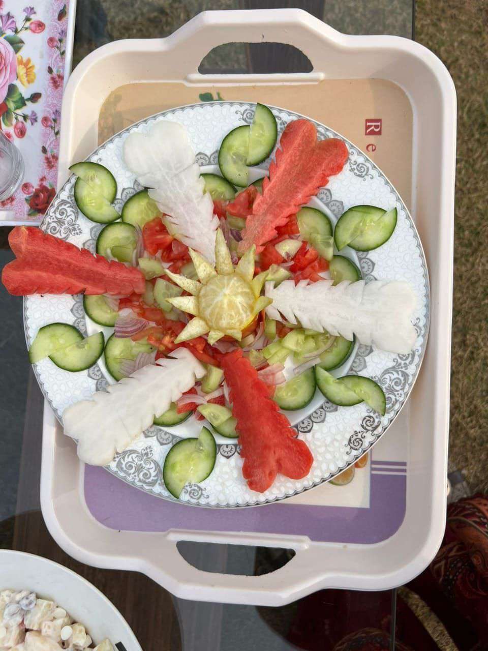 Carved salad